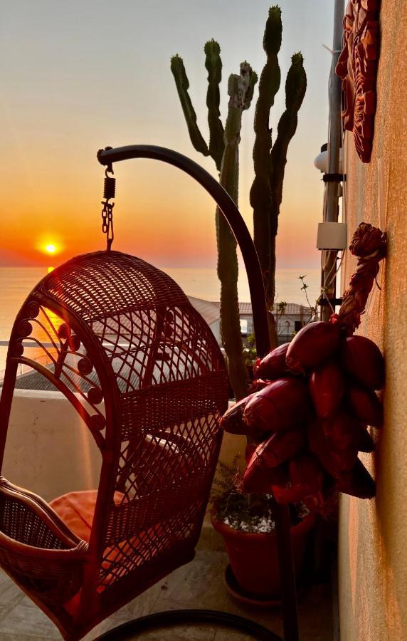 Brezza Marina Acomodação com café da manhã Tropea Exterior foto