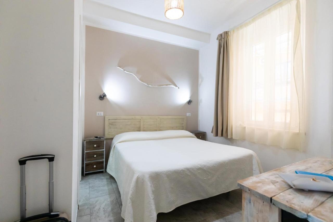 Brezza Marina Acomodação com café da manhã Tropea Exterior foto
